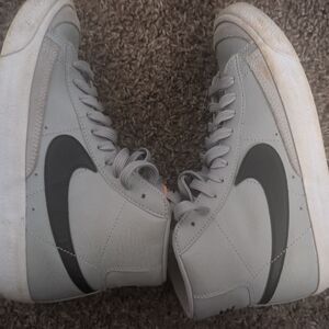 Nike Blazer Mid 77